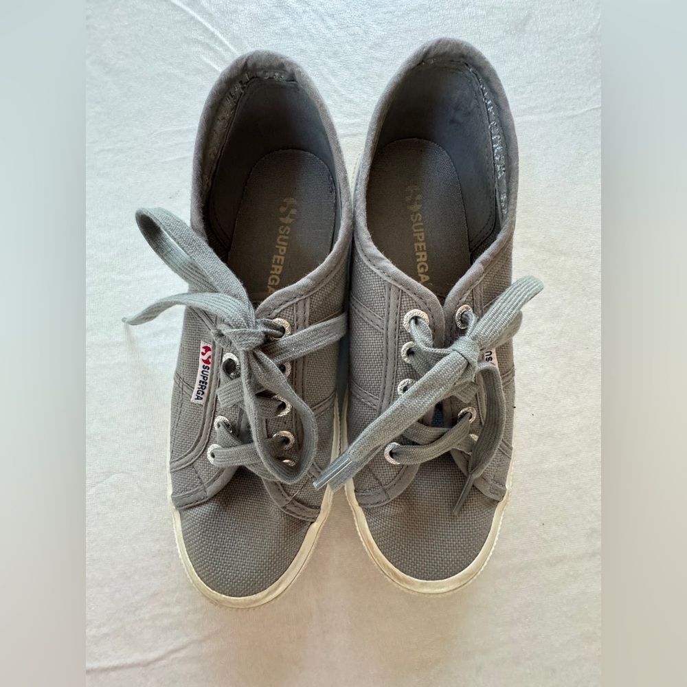 SUPERGA classic gray canvas
Low Sneakers Tennis Shoes-Women's
Size 36